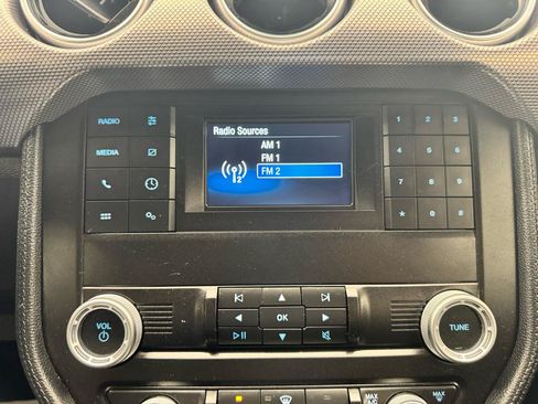 Used 2020 Ford Mustang GT RWD image 25