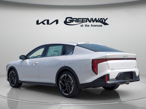 New 2026 Kia K4 LX image 3
