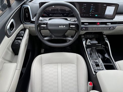 New 2026 Kia Sorento SX image 15