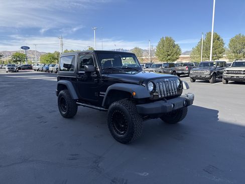 Used 2013 Jeep Wrangler Sport AWD/4WD image 7
