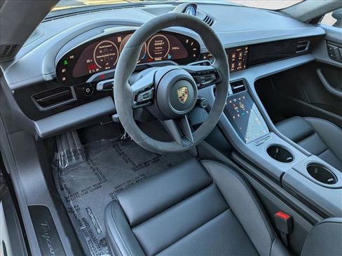 New 2025 Porsche Taycan GTS image 4