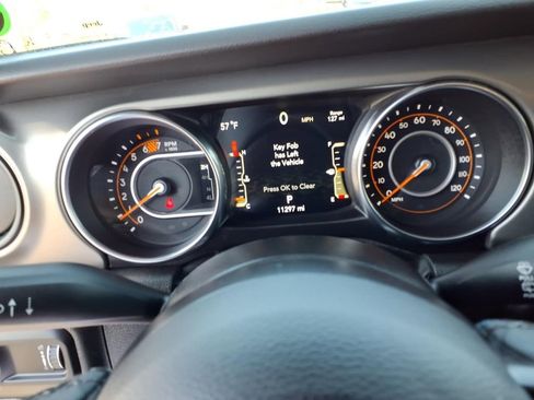 Used 2023 Jeep Wrangler Unlimited Sport AWD/4WD image 24