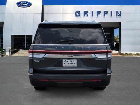 Used 2024 Lincoln Navigator L Reserve AWD/4WD image 8
