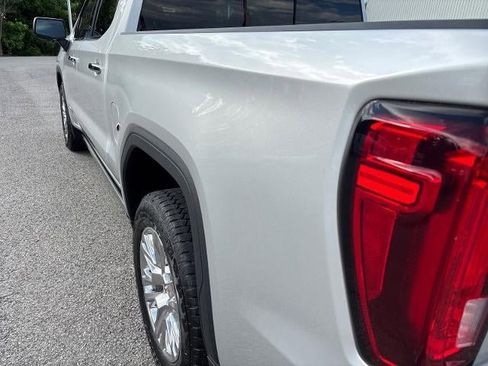 Used 2022 GMC Sierra 1500 Denali w/ Technology Package AWD/4WD image 16
