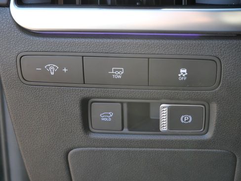 Certified 2025 Hyundai Palisade Calligraphy image 21