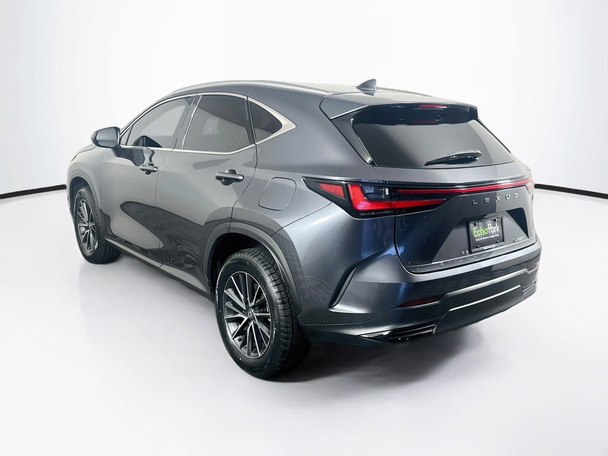 Used 2024 Lexus NX 250 FWD image 5