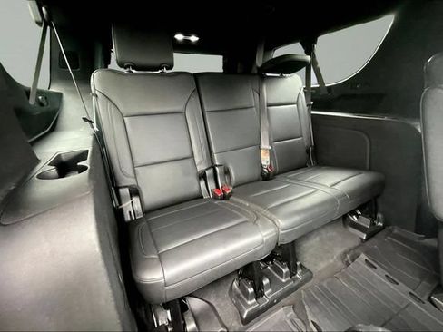 Used 2021 Chevrolet Suburban LT w/ LT Signature Package AWD/4WD image 26