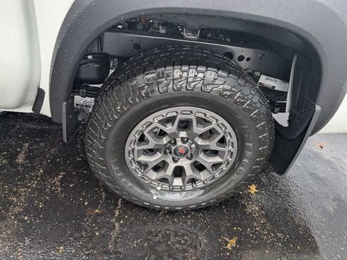 New 2026 Nissan Frontier PRO-4X w/ Pro-4x Convenience Package AWD/4WD image 24