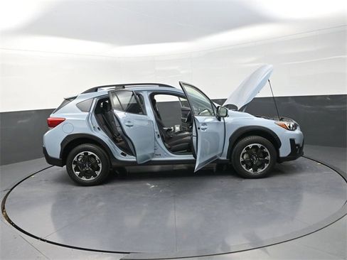 Used 2022 Subaru Crosstrek 2.0i Premium w/ Moonroof Package image 42