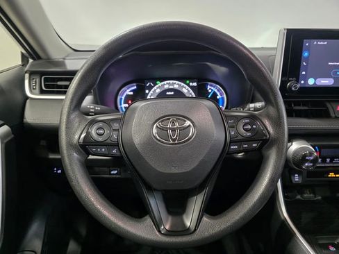 Used 2025 Toyota RAV4 XLE w/ Convenience Package AWD/4WD image 17