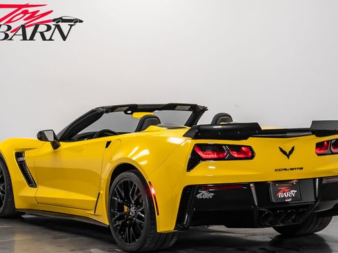 Used 2015 Chevrolet Corvette Z06 w/ 2LZ Preferred Equipment Group image 3