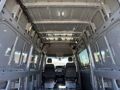 New 2025 Mercedes-Benz Sprinter 2500 image 21