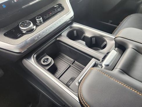 Used 2026 Ford Expedition Tremor AWD/4WD image 17
