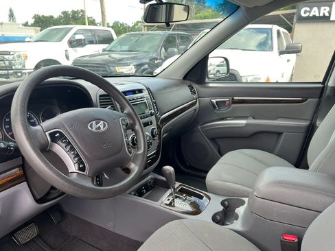 Used 2012 Hyundai Santa Fe GLS FWD image 7