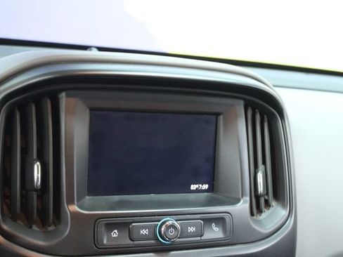 Used 2020 Chevrolet Colorado W/T w/ WT Convenience Package AWD/4WD image 18