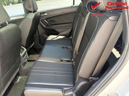 Used 2022 Volkswagen Tiguan SE R-Line FWD image 39