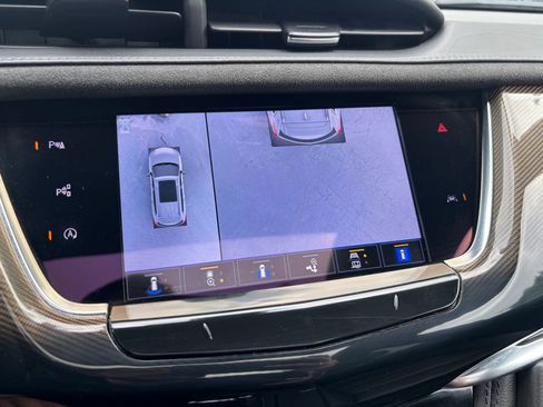 Used 2021 Cadillac XT6 Sport w/ Platinum Package AWD/4WD image 19