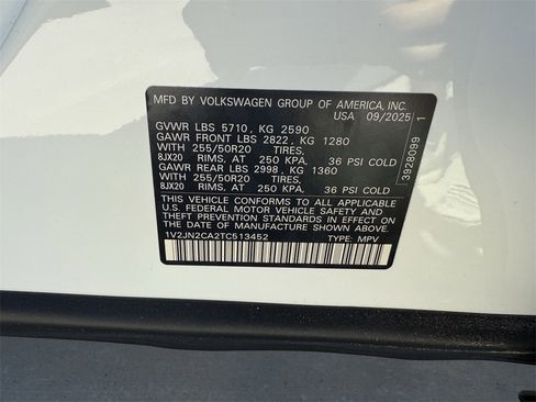 New 2026 Volkswagen Atlas SE image 28