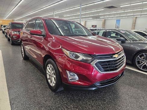 Used 2018 Chevrolet Equinox LT FWD image 4