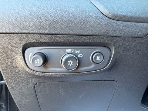 Used 2023 Buick Encore GX Select w/ Sport Touring Package image 25