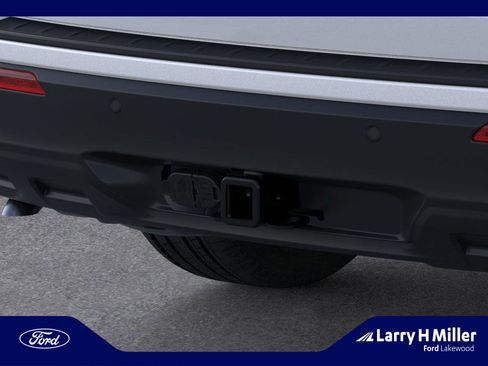 New 2026 Ford Explorer Active image 23