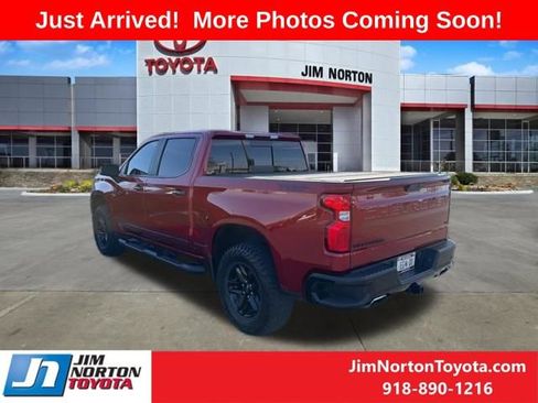 Used 2021 Chevrolet Silverado 1500 LT Trail Boss w/ Convenience Package II image 5