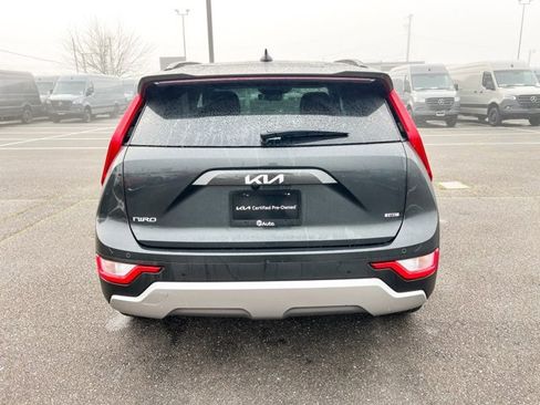 Used 2024 Kia Niro EX image 7