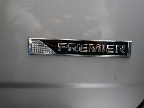 Used 2017 Chevrolet Equinox Premier w/ Enhanced Convenience Package image 26