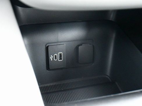 Used 2026 Ford Explorer Active w/ Active Comfort Package image 30