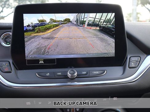 Used 2023 Chevrolet Blazer LT w/ Driver Confidence Package image 4