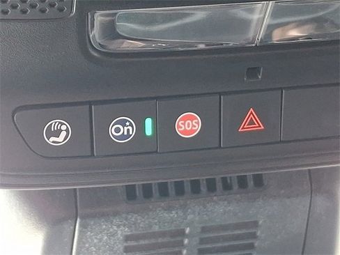 Used 2025 Chevrolet Equinox LT w/ Convenience Package II image 26