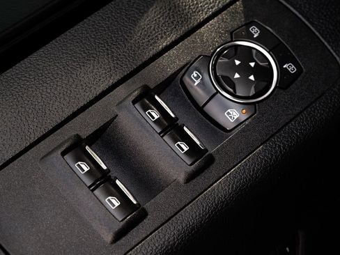 Used 2020 Ford F150 Lariat w/ Equipment Group 502A Luxury AWD/4WD image 18