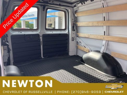 Used 2024 Chevrolet Express 2500 w/ Driver Convenience Package RWD image 20