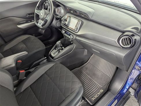 Used 2019 Nissan Kicks SV image 34