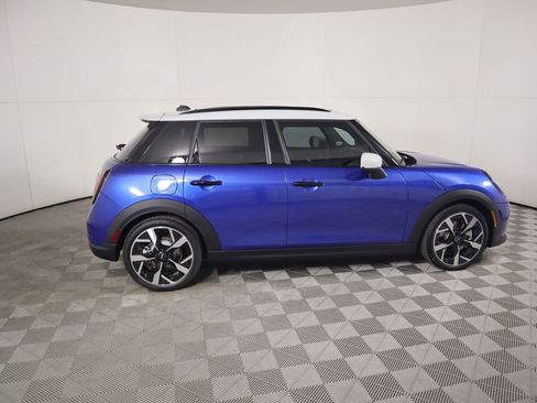 New 2025 MINI Cooper S image 4