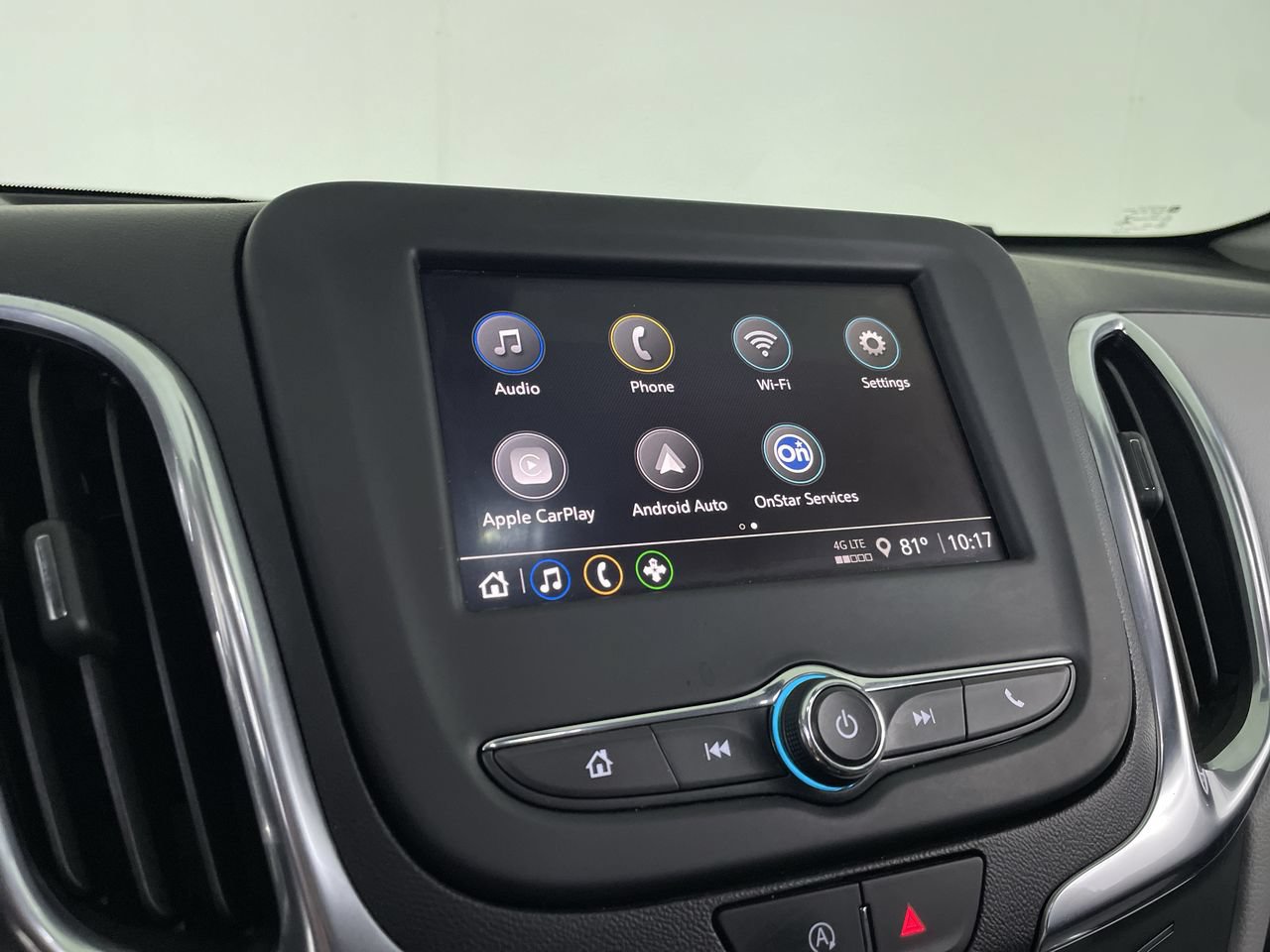 Used 2022 Chevrolet Equinox LS AWD/4WD image 16