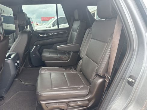 Used 2021 GMC Yukon Denali w/ Denali Premium Package AWD/4WD image 11