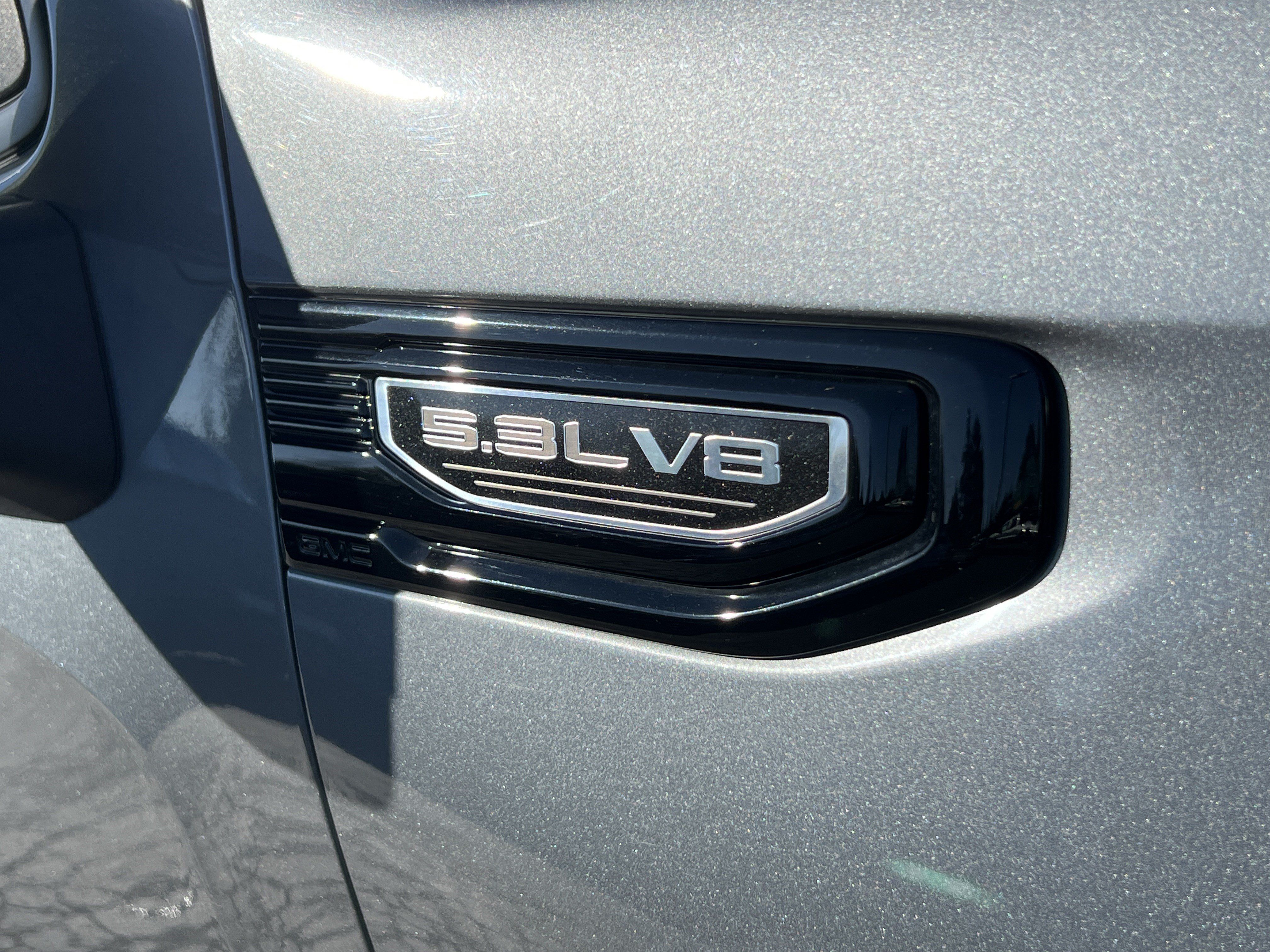 Used 2021 GMC Sierra 1500 Elevation w/ X31 Off-Road Package AWD/4WD image 11