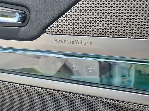 Used 2024 BMW 740i image 19