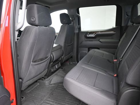 Used 2023 GMC Sierra 1500 SLE AWD/4WD image 16