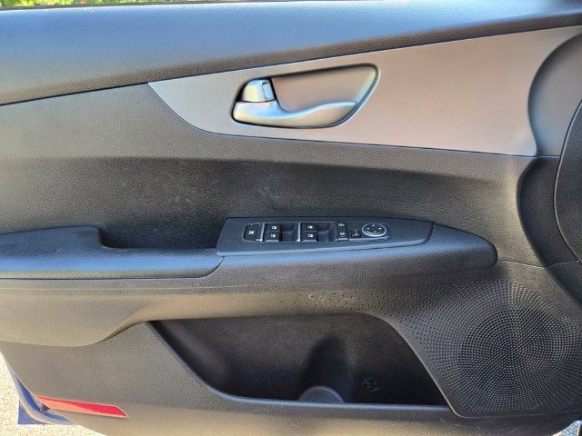Used 2019 Kia Forte LXS FWD image 35