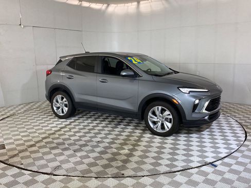 Used 2024 Buick Encore GX Preferred FWD image 37