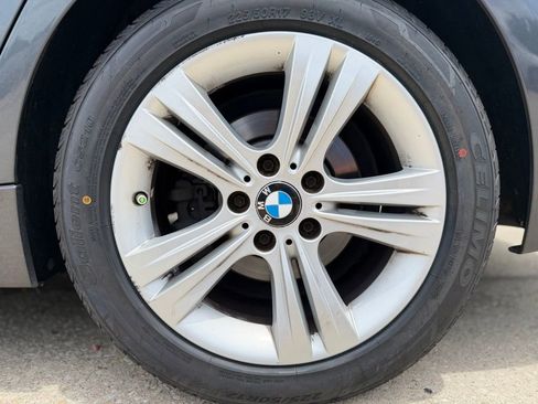 Used 2018 BMW 330i xDrive Sedan w/ Convenience Package AWD/4WD image 10