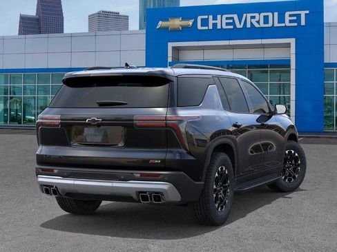 New 2027 Chevrolet Traverse Z71 w/ LPO, Floor Liner Package AWD/4WD image 4