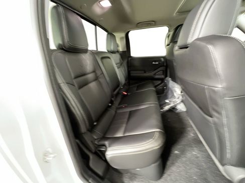 Certified 2024 Nissan Frontier SL w/ Technology Package image 27