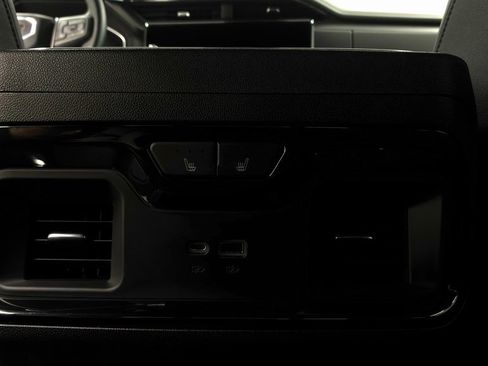Used 2023 GMC Sierra 1500 AT4 w/ Technology Package image 58