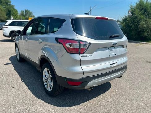 Used 2017 Ford Escape SE FWD image 7