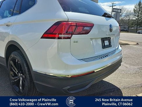 Certified 2023 Volkswagen Tiguan SE w/ Panoramic Sunroof Package image 27