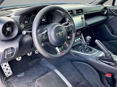 Used 2024 Toyota GR86 Premium RWD image 14