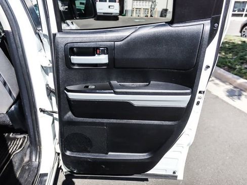 Used 2018 Toyota Tundra SR5 AWD/4WD image 61